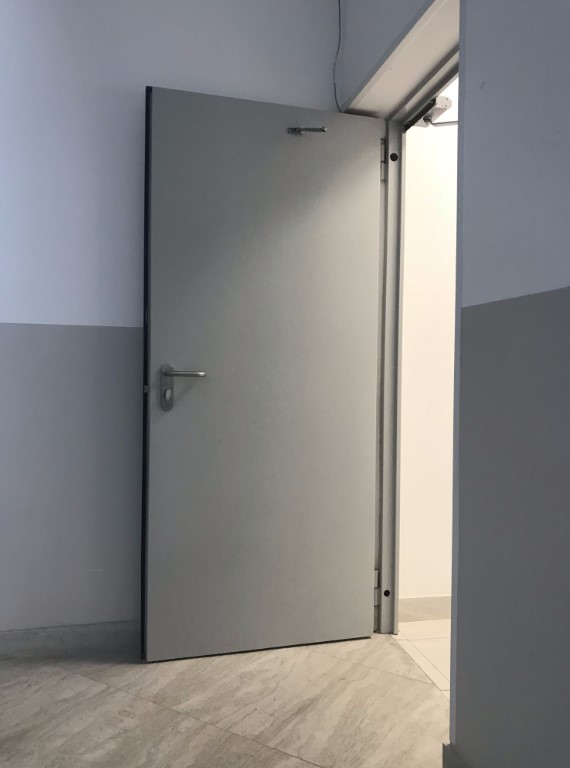 Металлическая противопожарная дверь Ei 60 RAL 7035