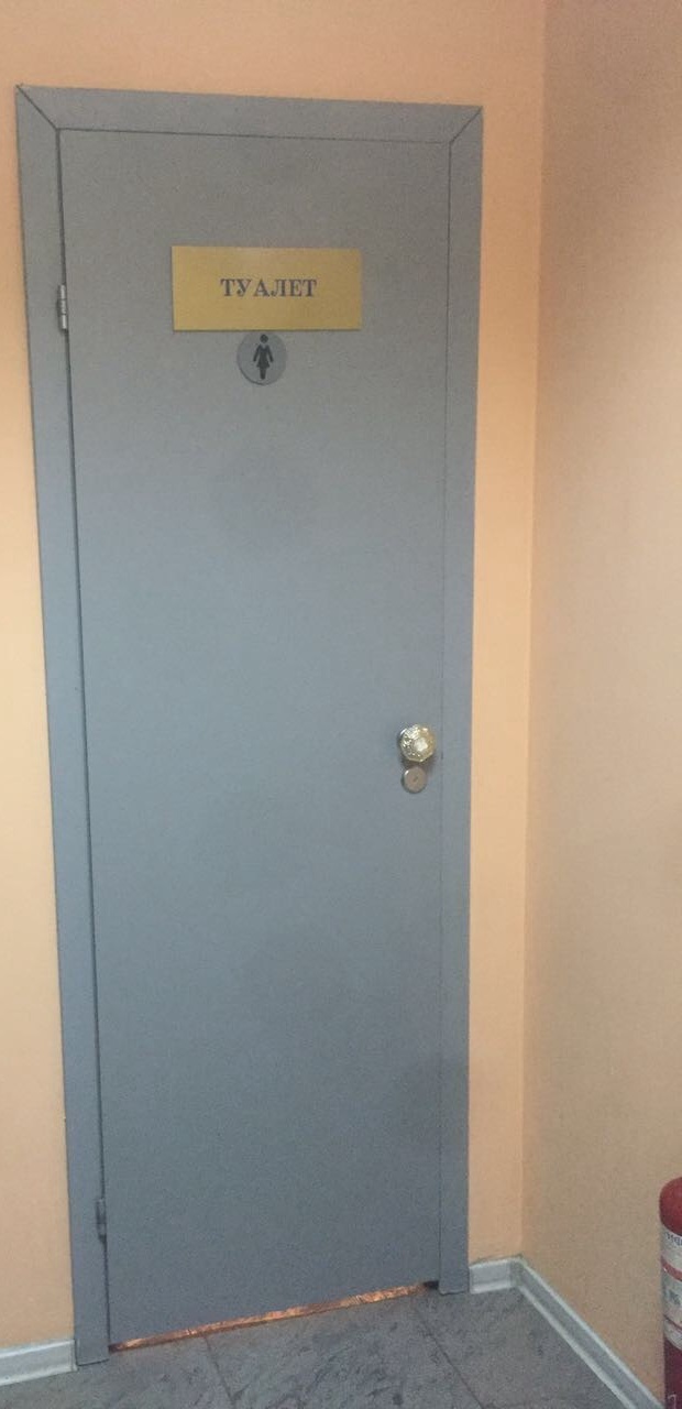 Финская дверь серого цвета