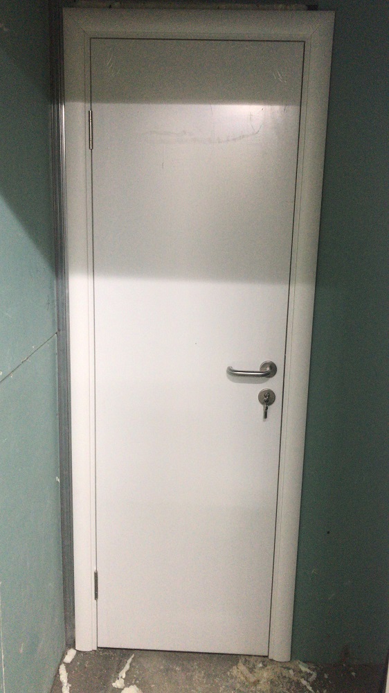Пластиковая дверь Aquadoor в белом цвете